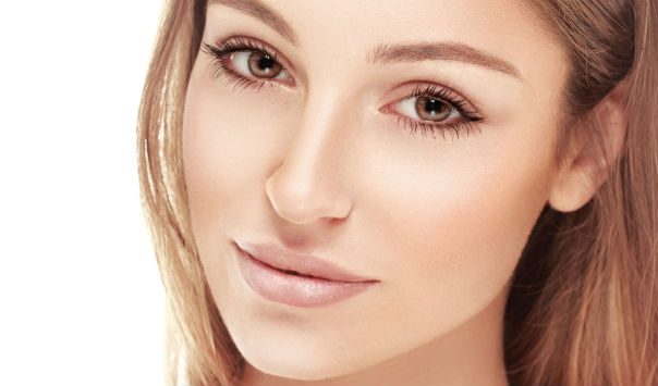 woman with hazel eyes